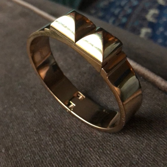 🌞Cool Hinge Bracelet in Rose Gold Metal! - Picture 7 of 8